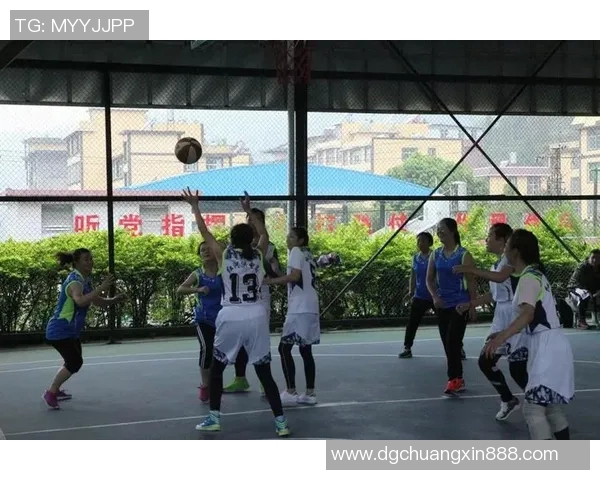 南京篮球队荣登篮球团队协作排行榜第二名展现卓越团队精神与默契配合 南京篮球队荣登篮球团队协作排行榜第二名展现卓越团队精神与默契配合