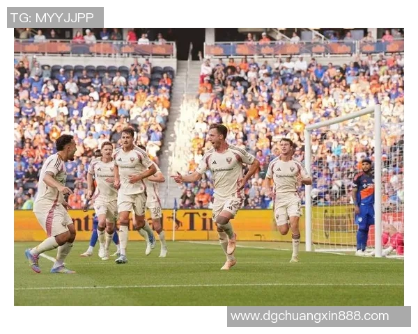 足球明星们的舞蹈魅力展现与激情碰撞的精彩瞬间 足球明星们的舞蹈魅力展现与激情碰撞的精彩瞬间