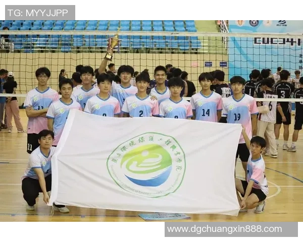 广州排球队在锦标赛中的团队协作展现出色值得赞赏与反思