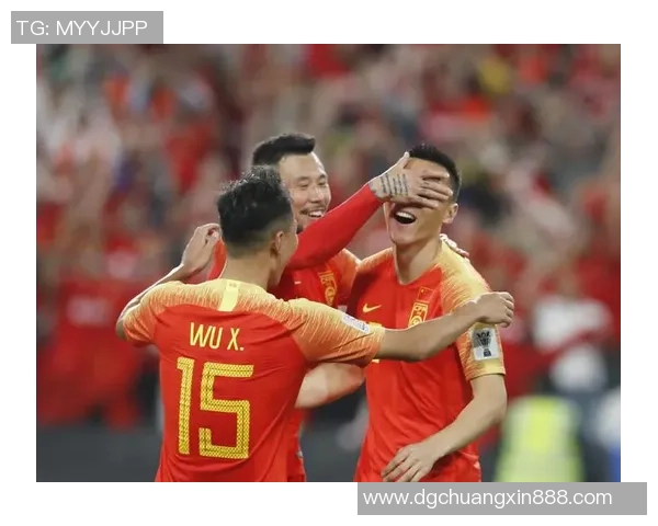 足球明星齐聚金华激情对决引发球迷热烈期待与欢呼