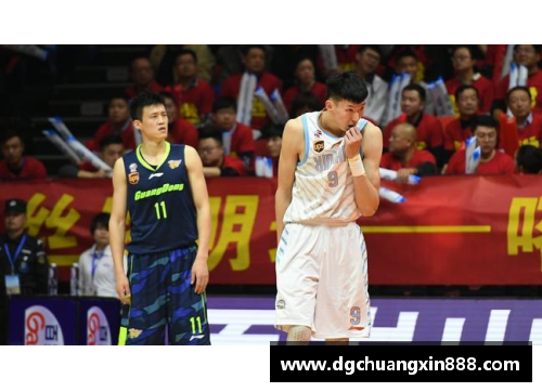 周琦遭遇脚骨重伤！或将缺席东京奥运会预选赛和NBA比赛，情况堪忧 - 副本
